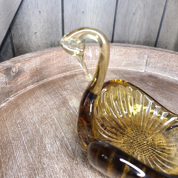 Vintage Hand Blown Art Glass Swan Trinket Dishes In Olive Green and Amber - Picture 8 of 12